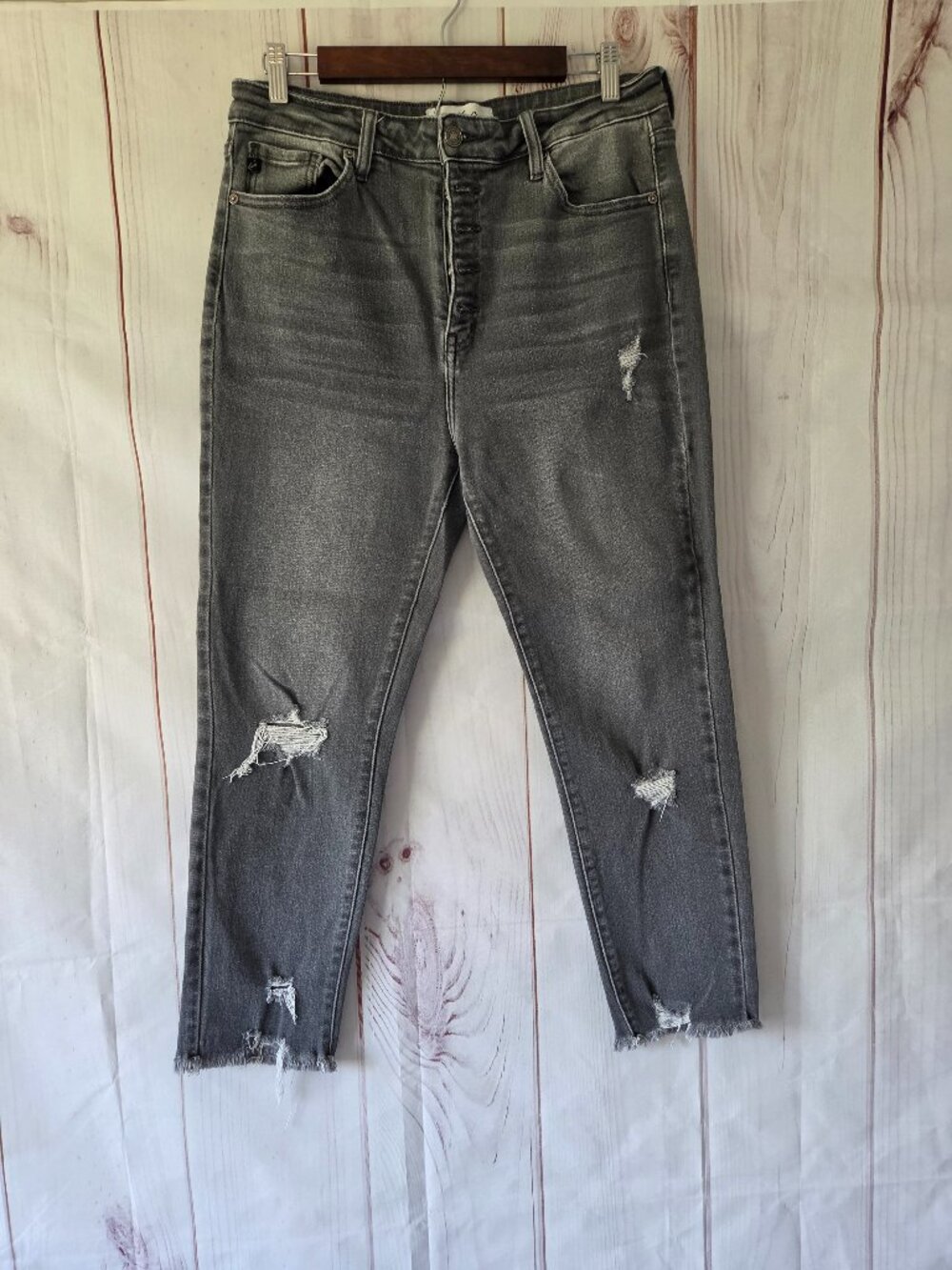 KanCan Jeans, Women’s 13, Distressed skinny jeans, faded gray wash, button close